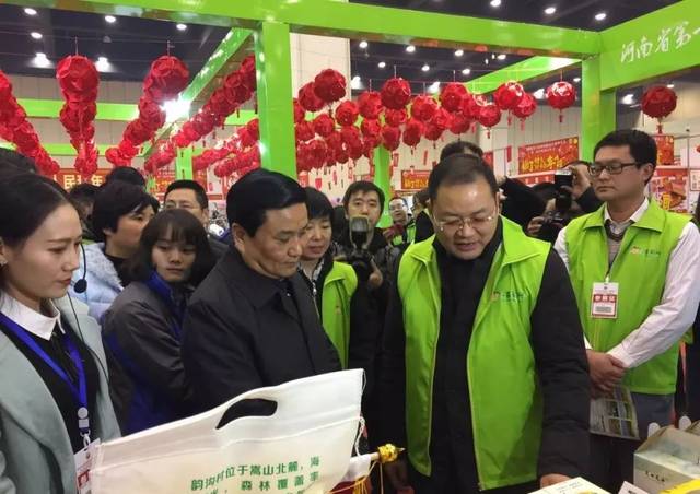 社會各界關(guān)注精準(zhǔn)扶貧 副省長武國定:打造永不落幕的富民成果展